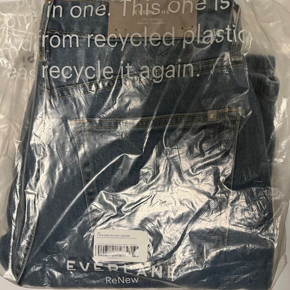 The Curvy Cheeky® Jean (28.5" Inseam) - Picture 6 of 7